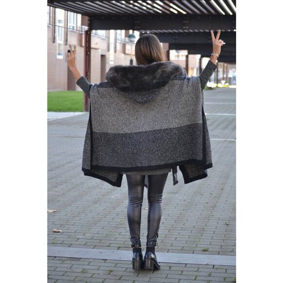 Zara Rare Tan Grey Oversized Cape Poncho Coat Fur Hood Bloggers Size Small - Picture 3 of 12